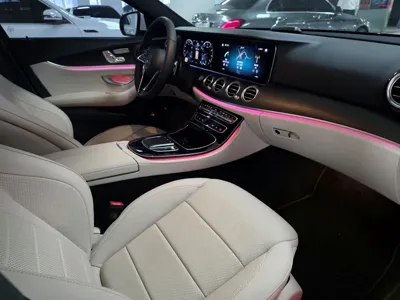 Mercedes-Benz E-Class 2023, 4162 км, за 29967.44 USD - фото 9