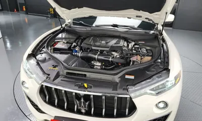 Maserati Levante 2022, 27601 км, за 33646.24 USD - фото 6
