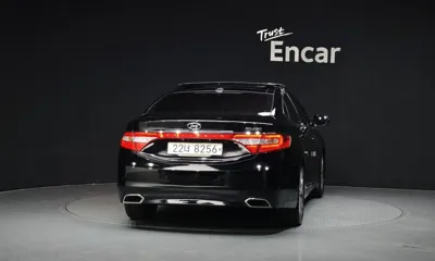 Hyundai Grandeur 2015, 148374 км, за 4428.88 USD