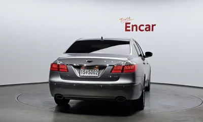 Hyundai Genesis 2010, 173581 км, за 2561.74 USD