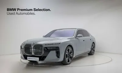 BMW i7 · 2026 год
