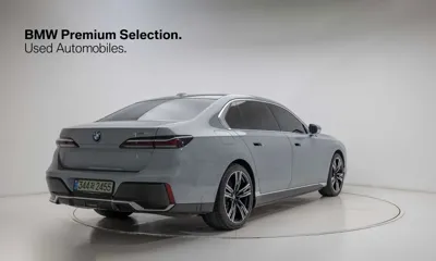 BMW i7 2026, 6821 км, за 97675.29 USD