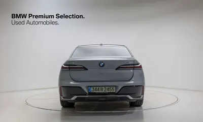 BMW i7 2026, 6821 км, за 97675.29 USD