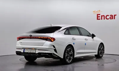 Kia K5 2021, 87241 км, за 11721.03 USD
