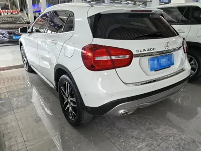 Mercedes-Benz GLA 2015, 79000 км, за 7271.68 USD