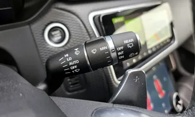 Land Rover Range Rover Velar 2018, 114623 км, за 18434.09 USD - фото 17