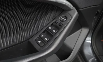 BMW 1-Series 2020, 77466 км, за 12880.57 USD - фото 29