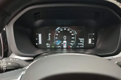 Volvo XC60 2019, 38500 км, за 17814 USD - фото 11