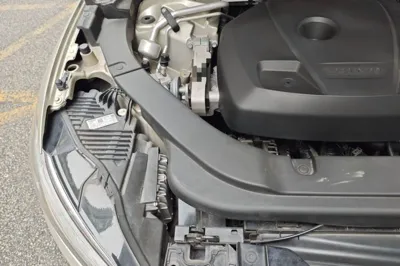 Volvo XC60 2019, 38500 км, за 17814 USD - фото 23