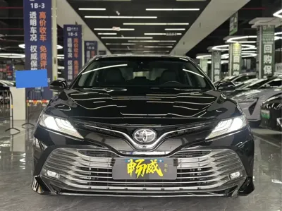 Toyota Camry 2020, 70000 км, за 14243.4 USD