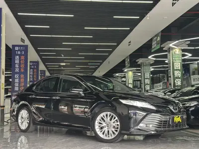Toyota Camry 2020, 70000 км, за 14243.4 USD