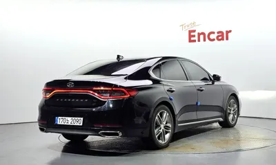 Hyundai Grandeur 2018, 157536 км, за 7922.03 USD