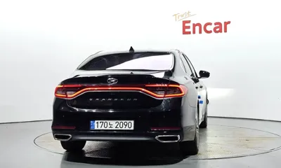 Hyundai Grandeur 2018, 157536 км, за 7922.03 USD
