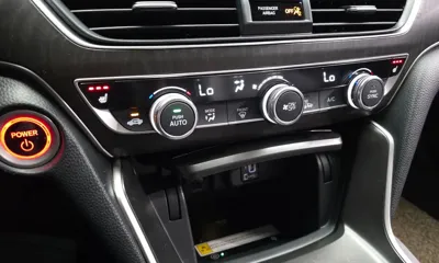 Honda Accord 2018, 85483 км, за 12625.6 USD - фото 28