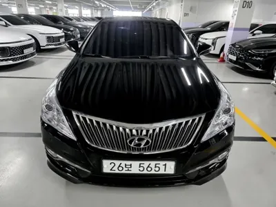 Hyundai Grandeur 2016, 137280 км, за 4558.97 USD