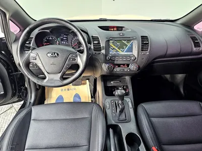 Kia K3 2015, 101144 км, за 3741.63 USD