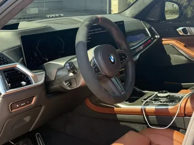 BMW X7 2026, 3700 км, за 80504.14 USD - фото 6