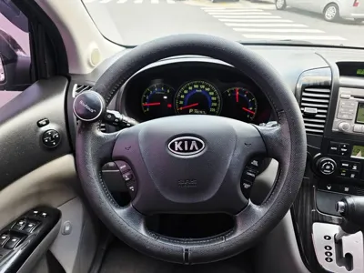 Kia Canival 2011, 145757 км, за 3125.61 USD - фото 10