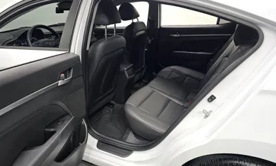 Hyundai Avante 2020, 12441 км, за 10125.67 USD - фото 12