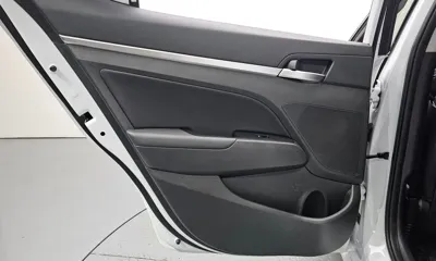 Hyundai Avante 2020, 12441 км, за 10125.67 USD - фото 25