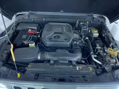 Jeep Wrangler 2021, 83000 км, за 23939.65 USD