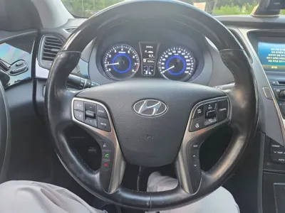 Hyundai Grandeur 2014, 53000 км, за 4164.47 USD