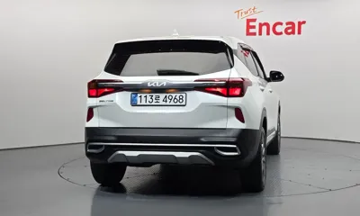 Kia Seltos 2022, 157128 км, за 9452.68 USD