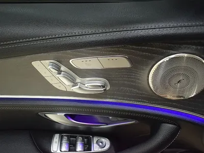 Mercedes-Benz E-Class 2023, 36312 км, за 31596.11 USD
