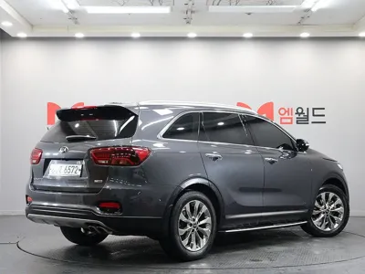Kia Sorento 2018, 75392 км, за 10962.32 USD