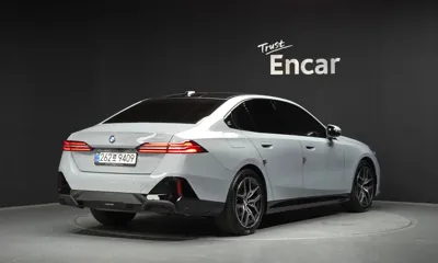 BMW 5-Series 2026, 18299 км, за 43563.18 USD