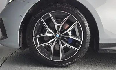 BMW 5-Series 2026, 18299 км, за 43563.18 USD