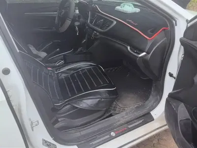Buick Excelle 2021, 26100 км, за 6179.99 USD - фото 8