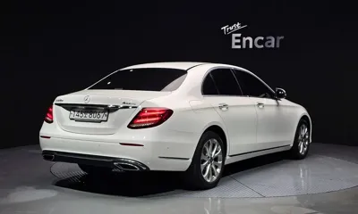 Mercedes-Benz E-Class 2019, 127557 км, за 15562.9 USD
