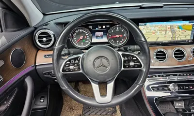 Mercedes-Benz E-Class 2019, 127557 км, за 15562.9 USD - фото 13