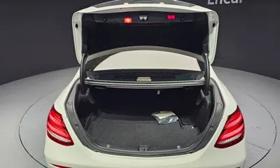 Mercedes-Benz E-Class 2019, 127557 км, за 15562.9 USD - фото 20