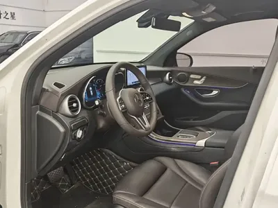 Mercedes-Benz GLC 2023, 60000 км, за 27584.59 USD - фото 8