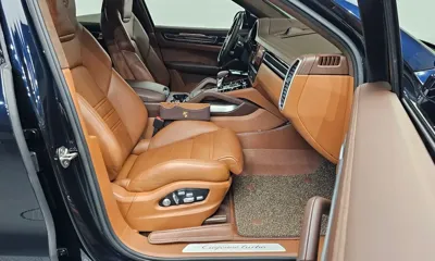 Porsche Cayenne 2021, 56928 км, за 70040.7 USD - фото 10