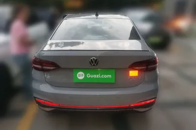 Volkswagen Lavida 2023, 67000 км, за 13581 USD