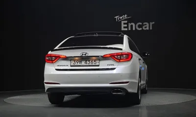 Hyundai Sonata 2016, 114327 км, за 7730.43 USD