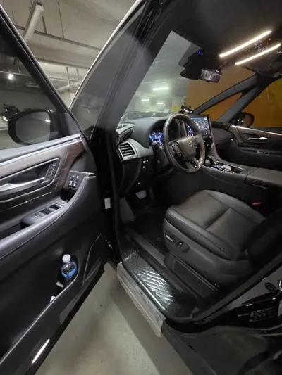 Toyota Alphard 2024, 3752 км, за 72206.91 USD - фото 8