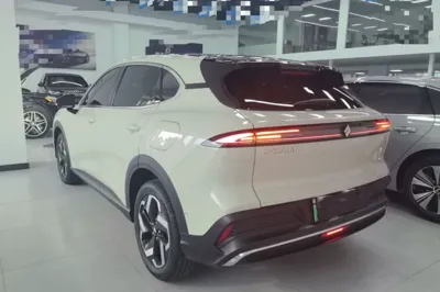 Baojun Yunhai 2024, 21500 км, за 14799 USD