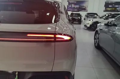 Baojun Yunhai 2024, 21500 км, за 14799 USD - фото 9
