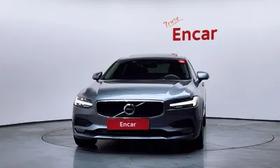 Volvo S90 2017, 136396 км, за 11290.53 USD