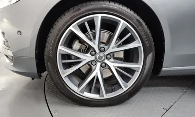 Volvo S90 2017, 136396 км, за 11290.53 USD