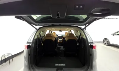 Kia Canival 2023, 61801 км, за 18558.3 USD - фото 20