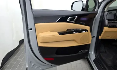 Kia Canival 2023, 61801 км, за 18558.3 USD - фото 24