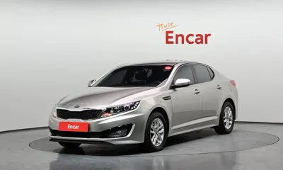 Kia K5 · 2012 год
