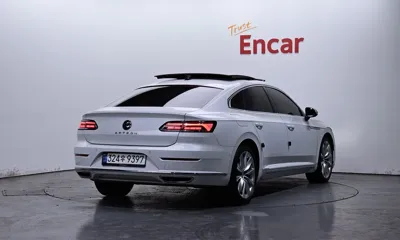 Volkswagen Arteon 2022, 39882 км, за 20359.61 USD