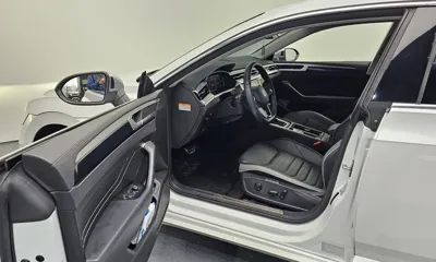 Volkswagen Arteon 2022, 39882 км, за 20217.93 USD - фото 10