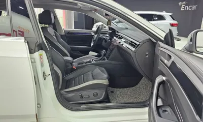 Volkswagen Arteon 2022, 39882 км, за 20217.93 USD - фото 11
